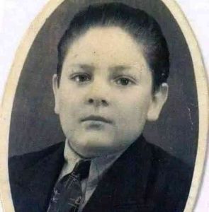 Meet your Posher, Néstor josé